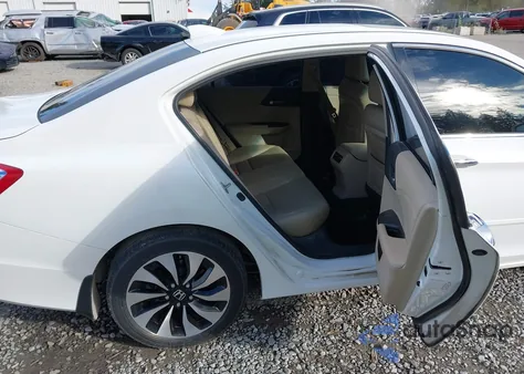 2014 Honda Accord Hybrid Touring z USA, uszkodzony, nr VIN 1HGCR6F72EA010462